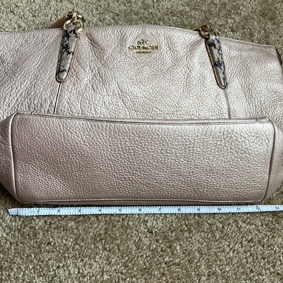 Rose Gold Coach Bag - Picture 16 of 16